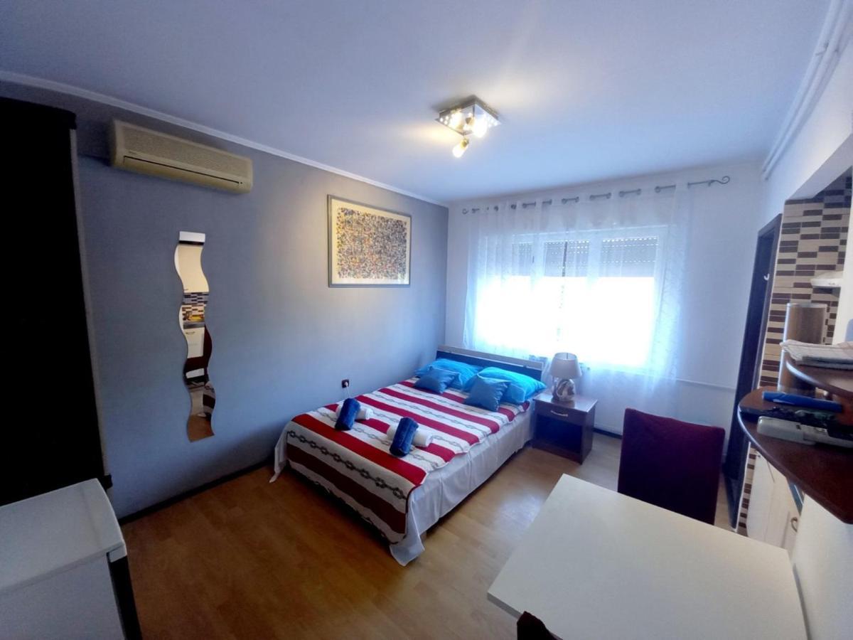 Apartments Lorinda Mošćenička Draga Buitenkant foto